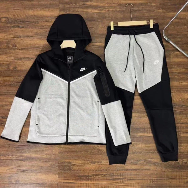 Conjunto NK Tech Fleece Black/Grey