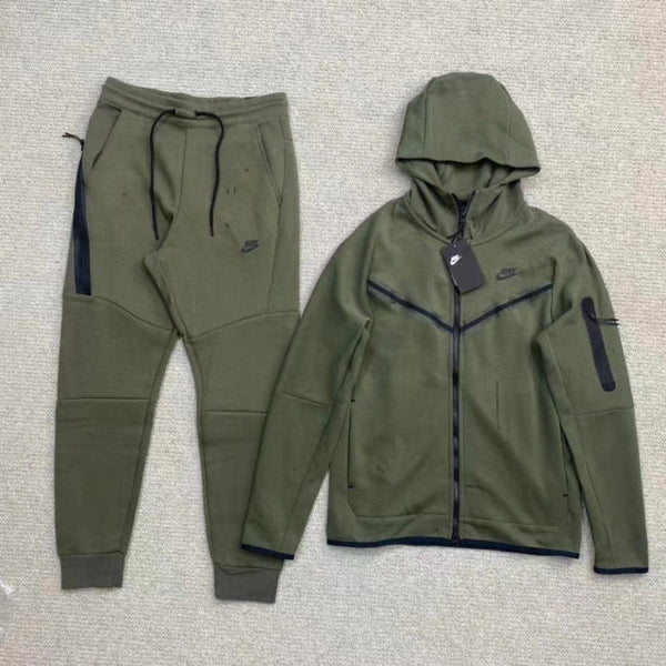 Conjunto Nike Tech Fleece Dark Green