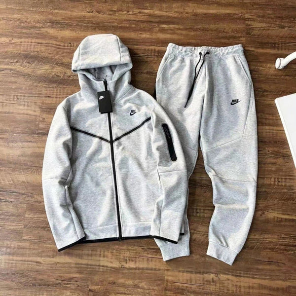 Conjunto NK Tech Fleece Grey